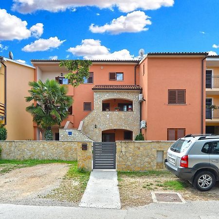 Apartment Puzar 295 Štinjan Exterior foto